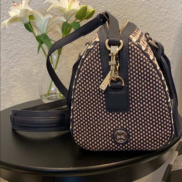 Tory Burch Handbags - Tory Burch purse